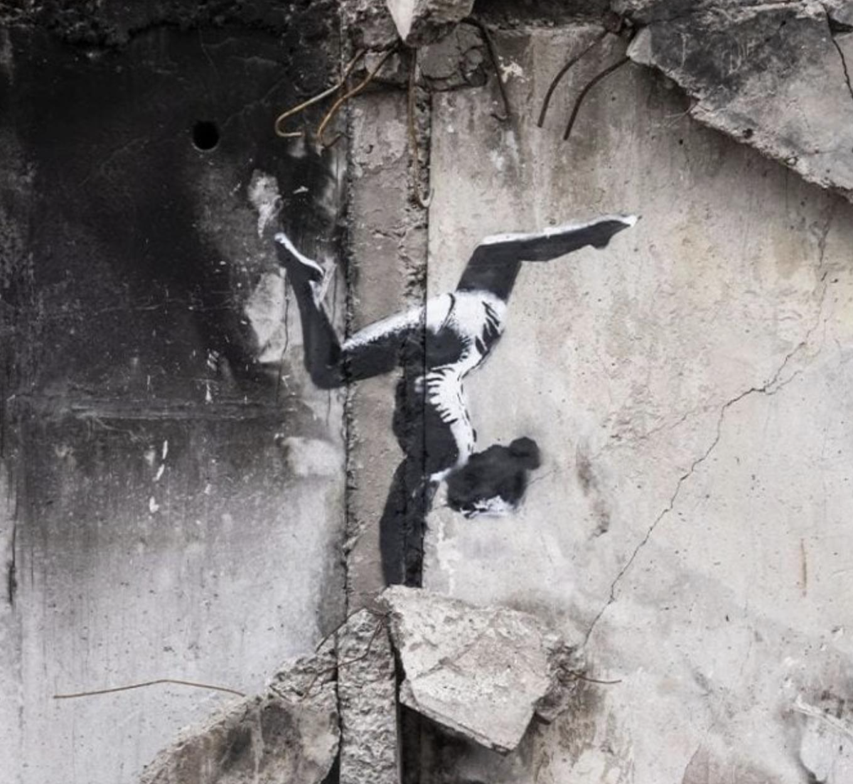 REA recupera opere di Banksy e C215 a Borodyanka